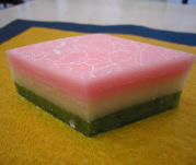 �H�݁i�Ђ��݁j�𒍕�����B